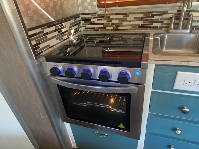 1967 Aristocrat Lo-Liner Glamper