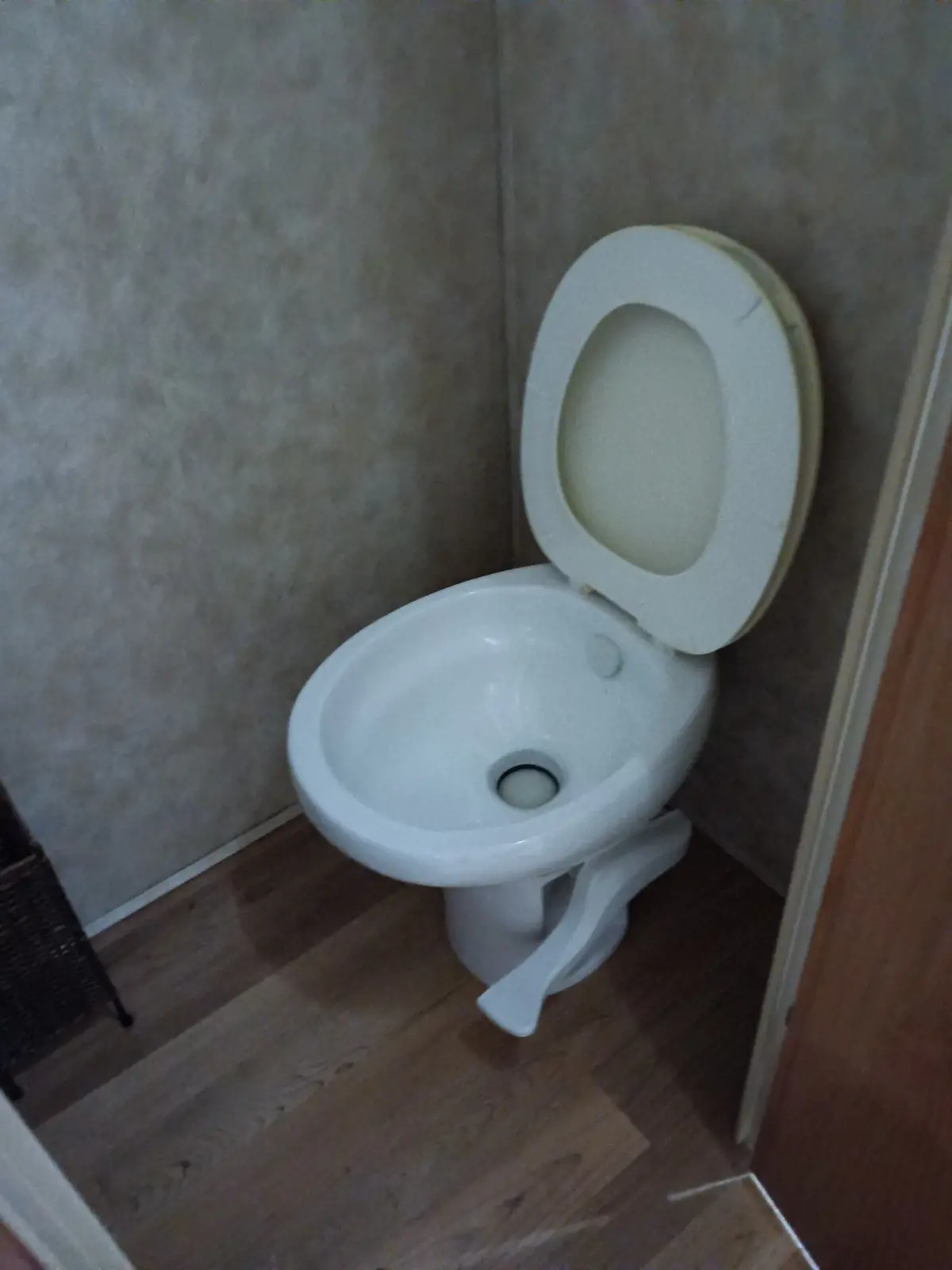 2008 KZ 5th wheel