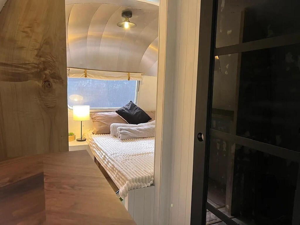 1977 Airstream Excella 500 Travel Trailer