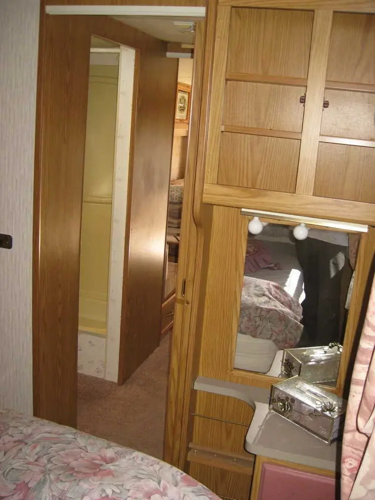 1993 Winnebago ADVENTURER RV Diesel Pusher