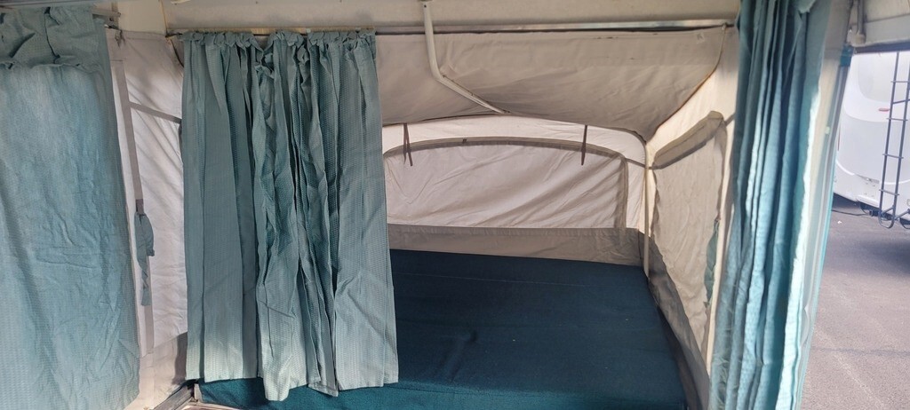 1994 Fleetwood Pioneer Fifth Wheel