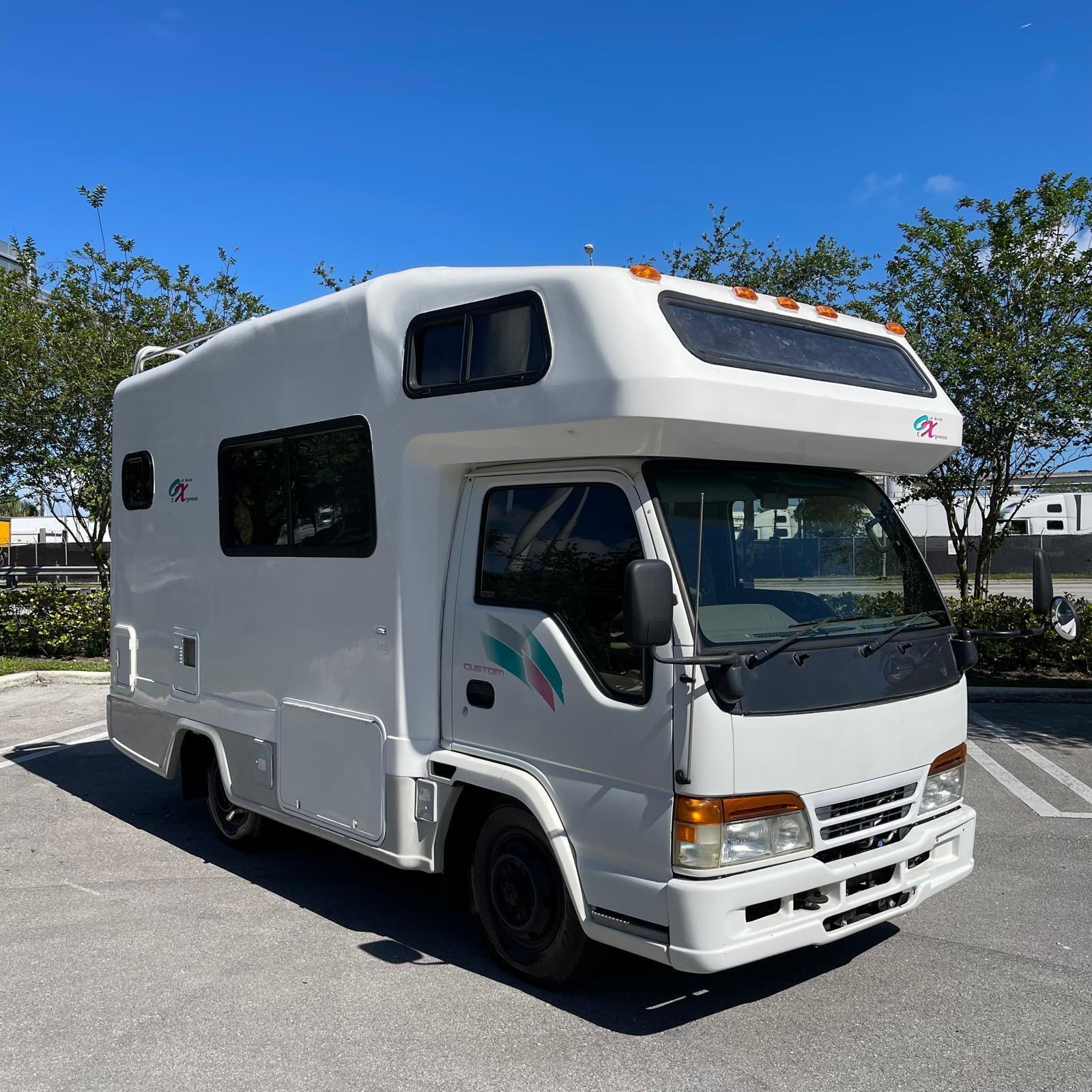 1997 White ISUZU ELF RV