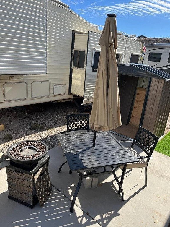 1998 Foretravel Motorcoach Stationary RV Motorized Class A