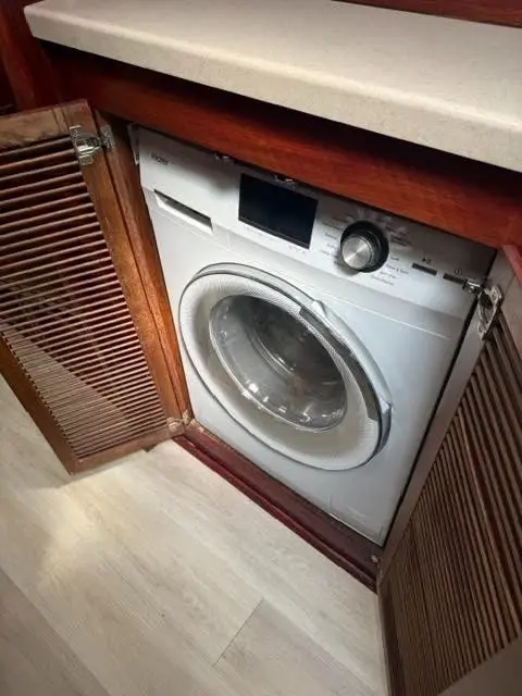 2000 Airstream Land Yacht Motorized Class A