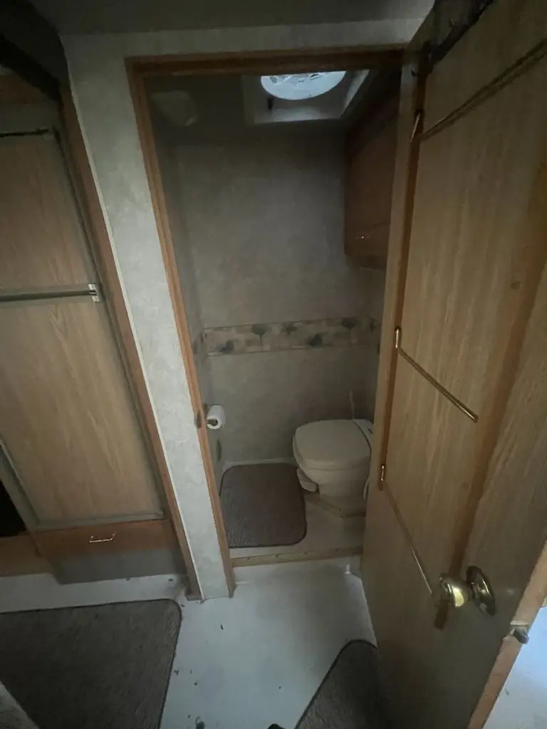 2000 Fleetwood Bounder Class A Motorhome