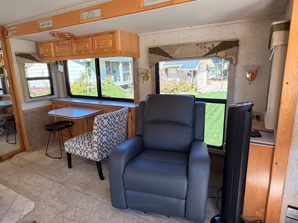 2003 Beaver Monterey Motorized Class A