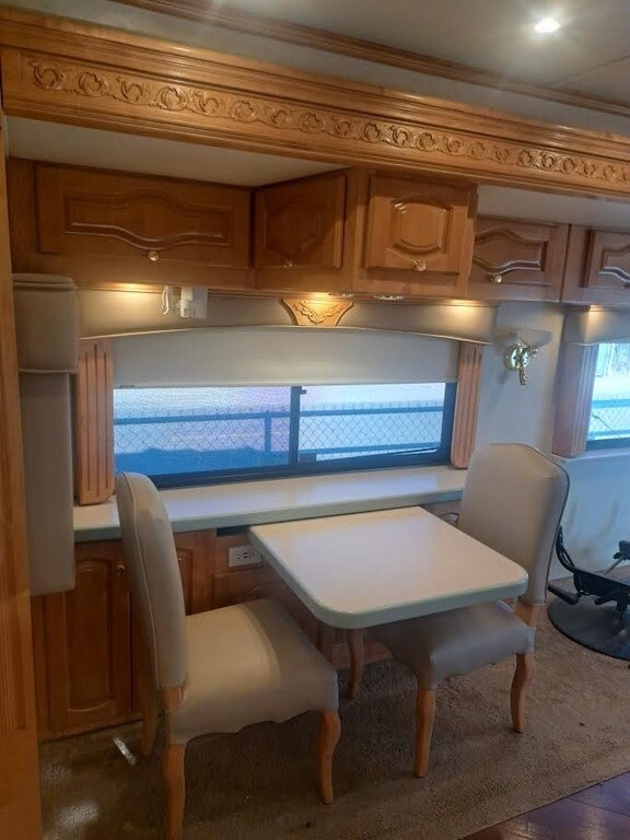 2004 Monaco Signature Motorized Class A