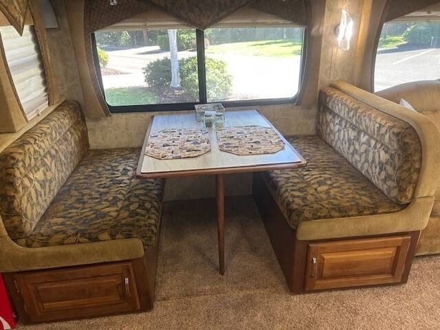 2005 National Tropical Motorized Class A