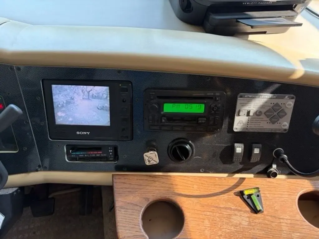 2006 Tiffin Motorhomes Allegro Bay Class A Motorhome