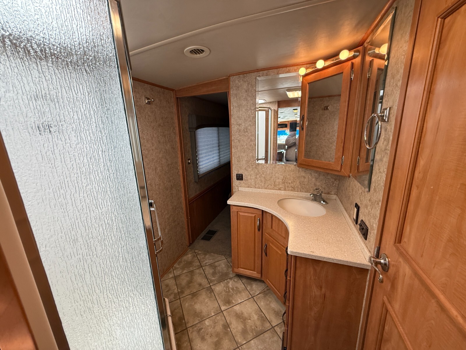 2006 Winnebago Meridian IKP-36SG