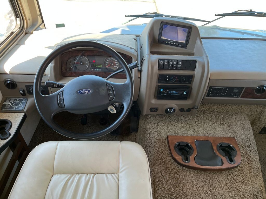 2011 Fleetwood Bounder Class A Motorhome