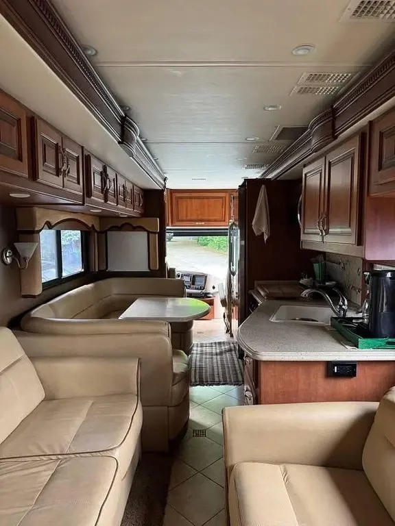 2012 Fleetwood Discovery Motorized Class A