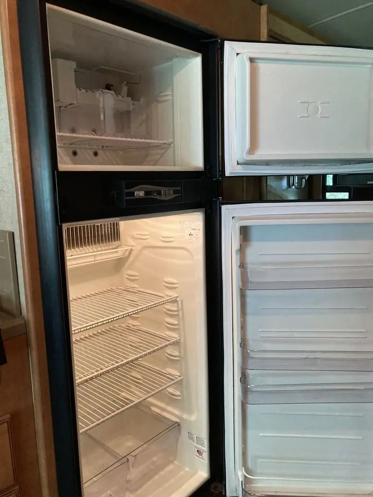 2013 Itasca Sunova Class A Motorhome