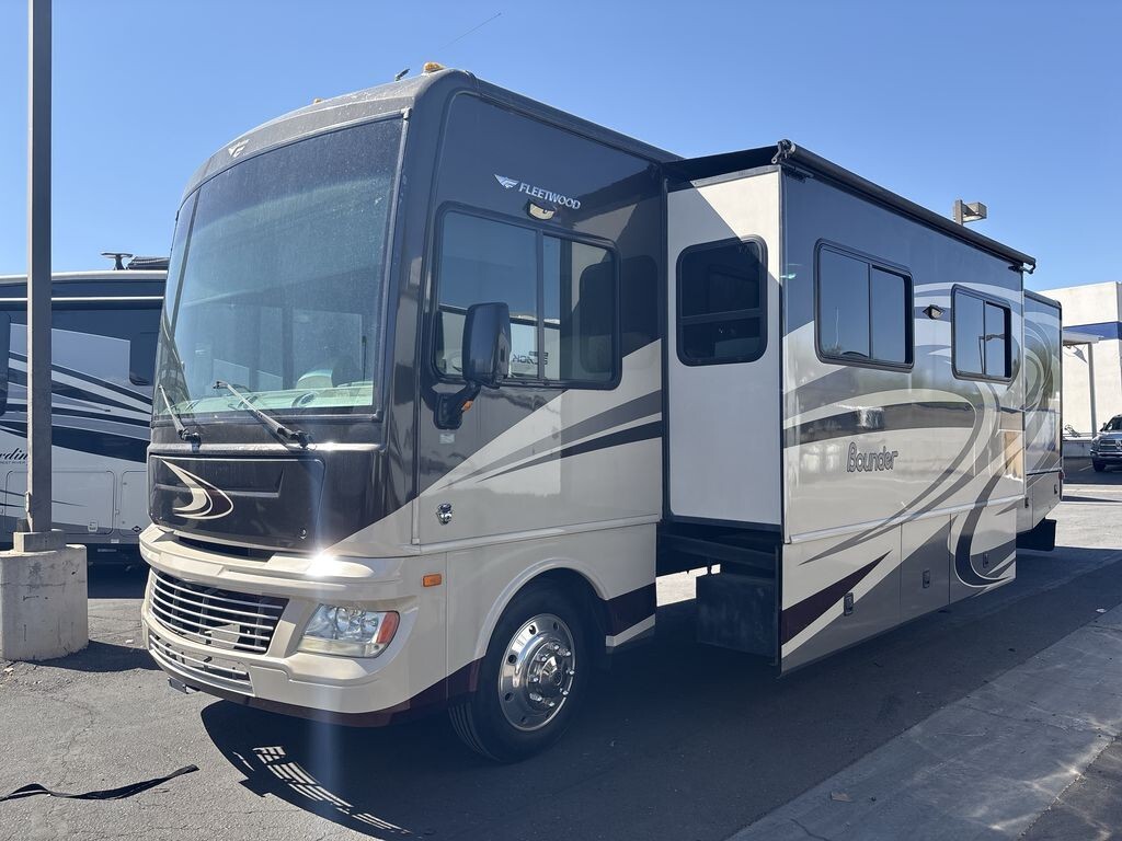 2014 Fleetwood Bounder
