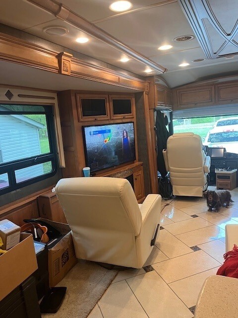 2015 Itasca Ellipse Motorized Class A