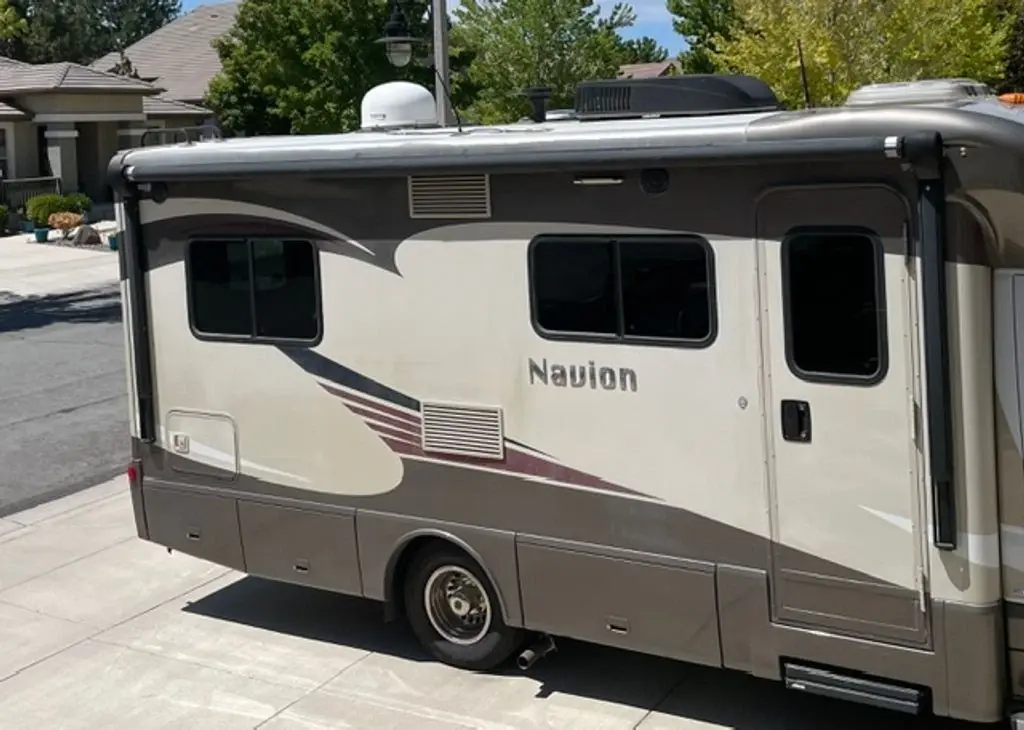 2015 Itasca Navion Class C Motorhome