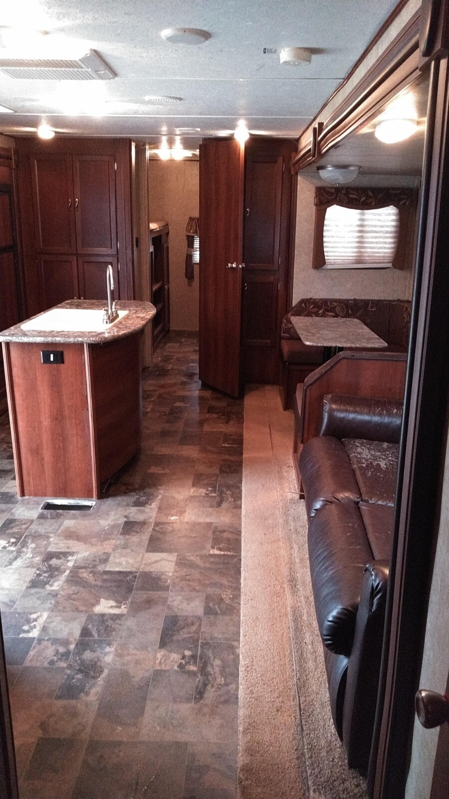 2015 PRIME TIME Freedom Express Ultra-Lite Travel Trailer