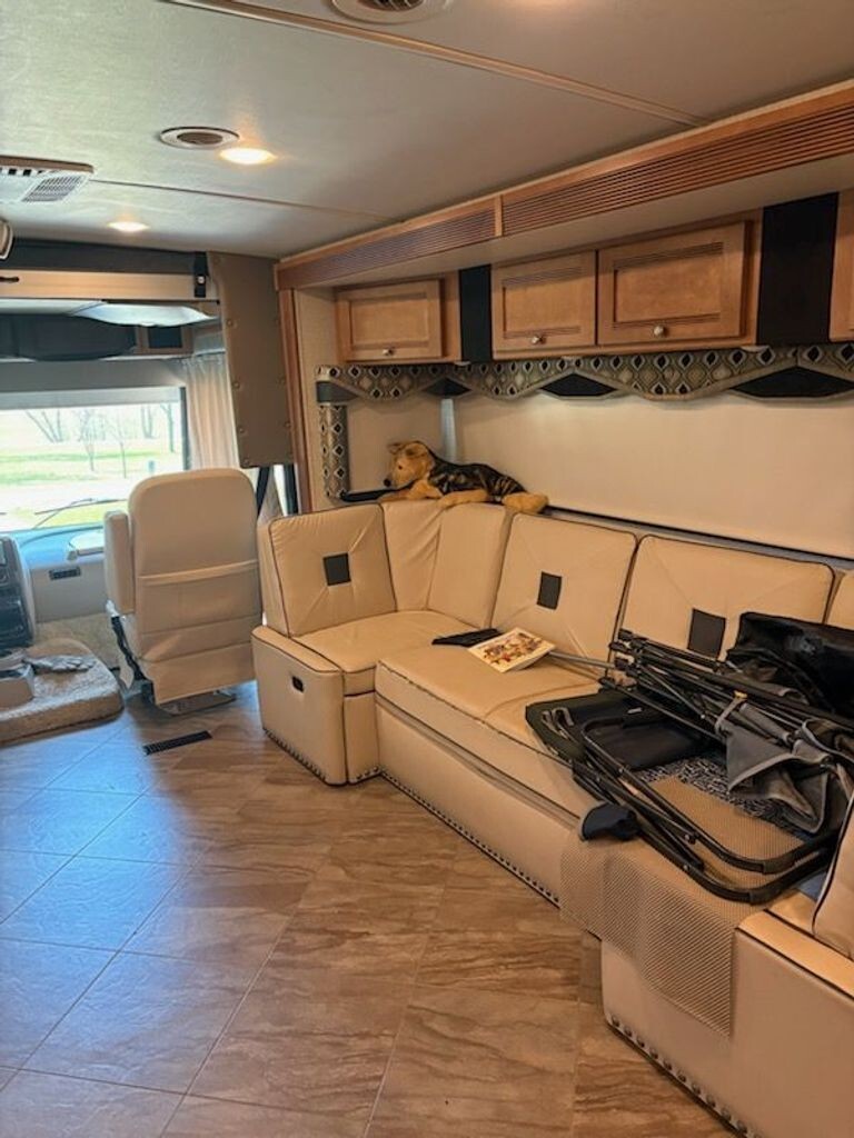2016 Itasca Sunova Class A Motorhome