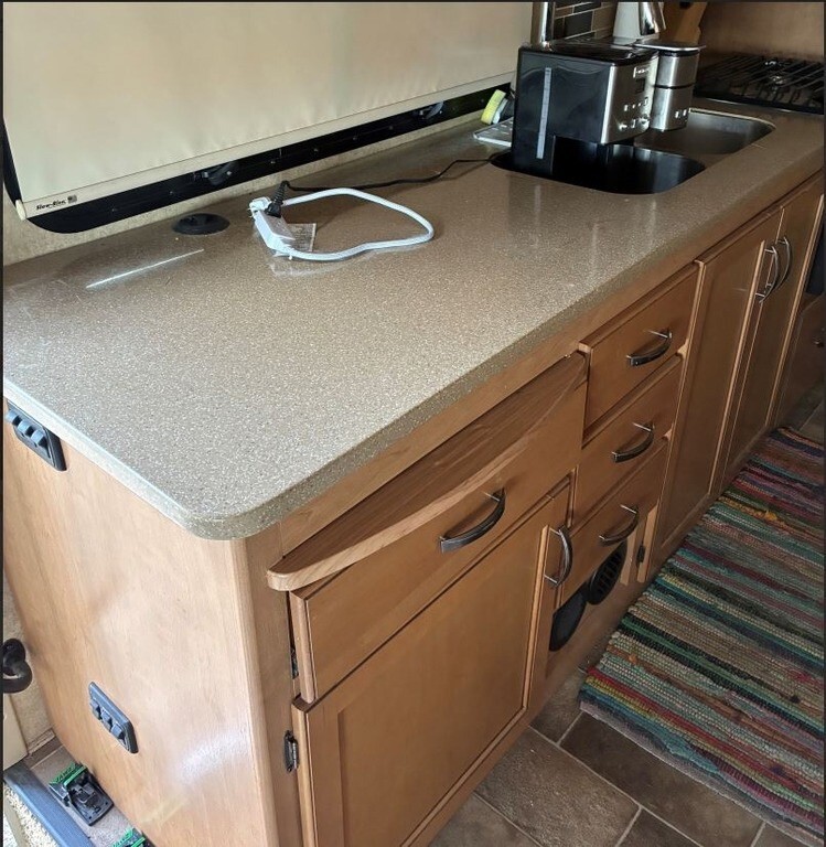 2016 Thor Motor Coach Four Winds Motorized Class C