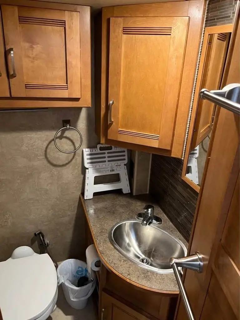 2016 Winnebago Aspect Class C Motorhome