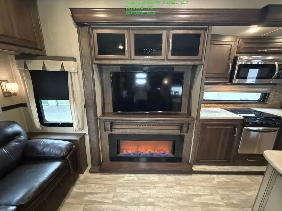 2017 Grand Design Solitude 384GK Fifth Wheel