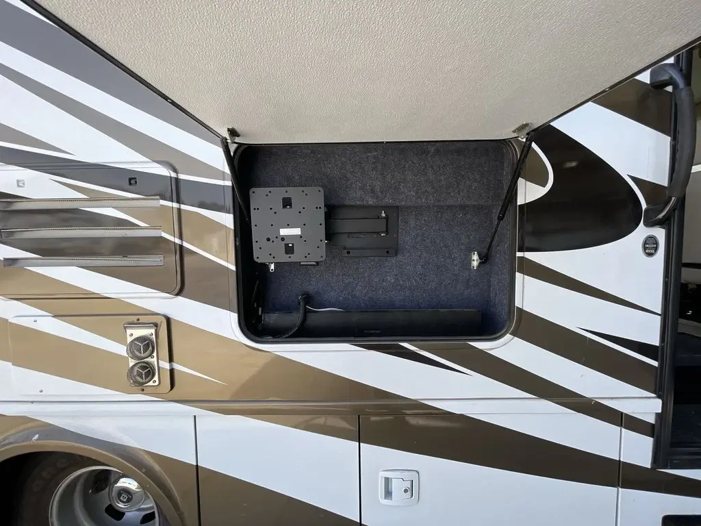2017 Tiffin Motorhomes Wayfarer