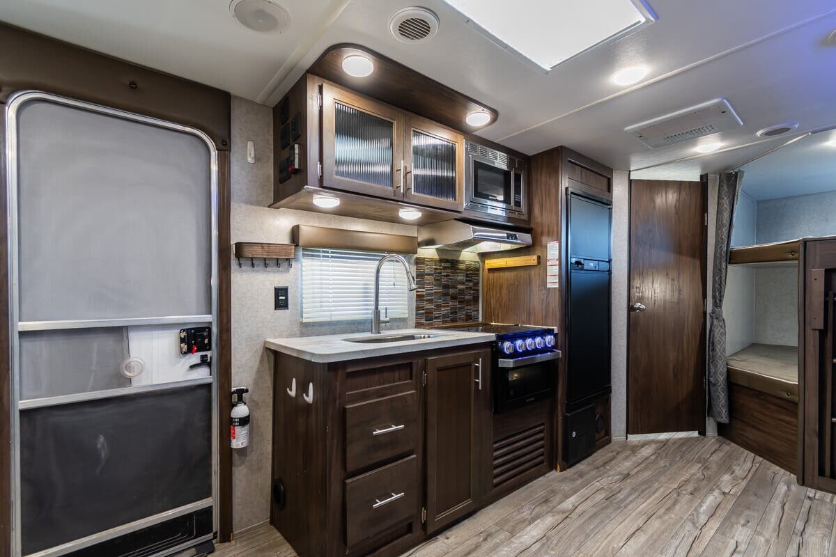 2018 Forest River Cherokee Grey Wolf