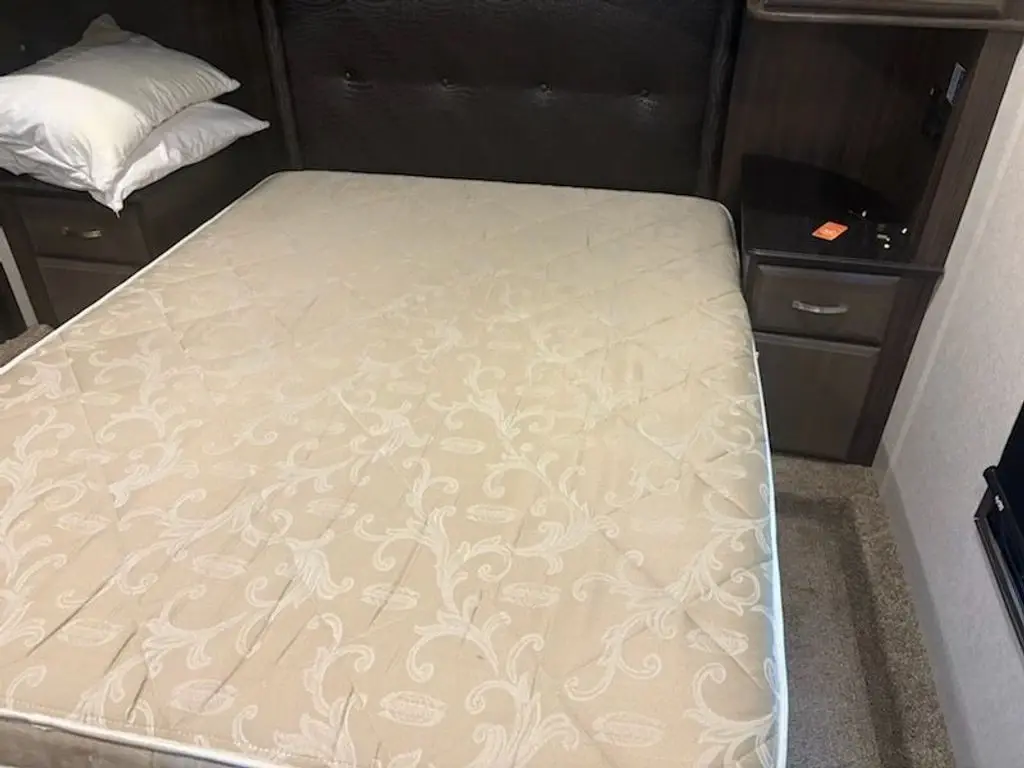 2018 Jayco Seismic Toy Hauler