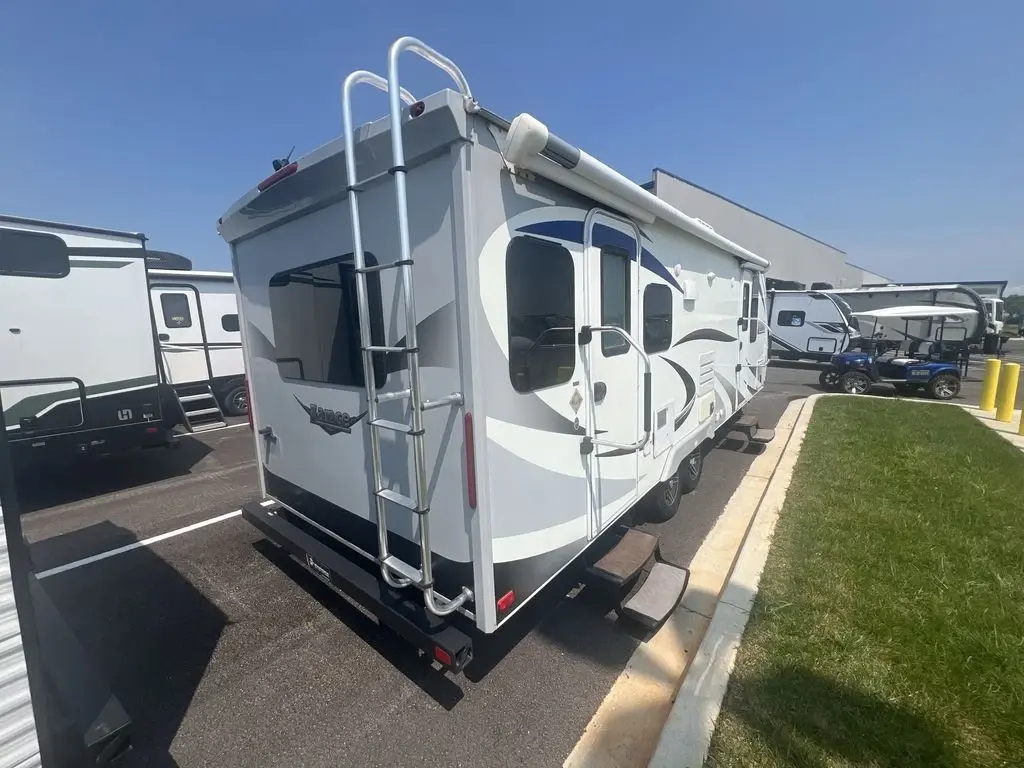 2018 Lance Lance Travel Trailer