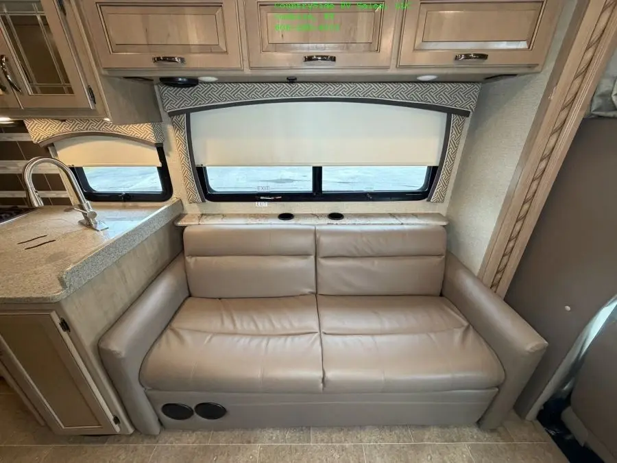 2018 Thor Chateau 31Y Class C