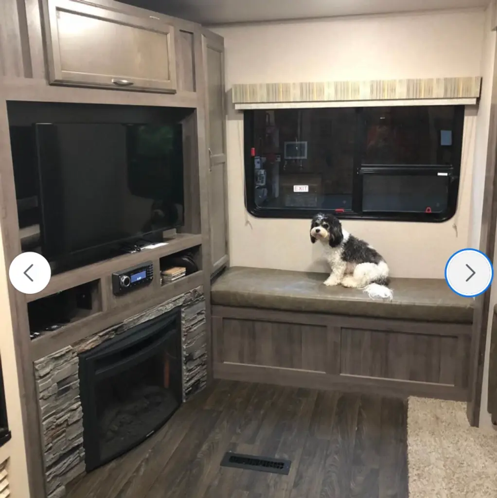 2018 Winnebago Minnie Plus Fifth Wheel