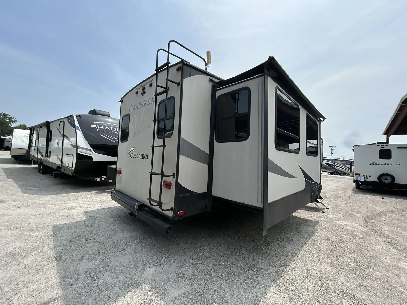 2019 Coachmen Chaparral Lite