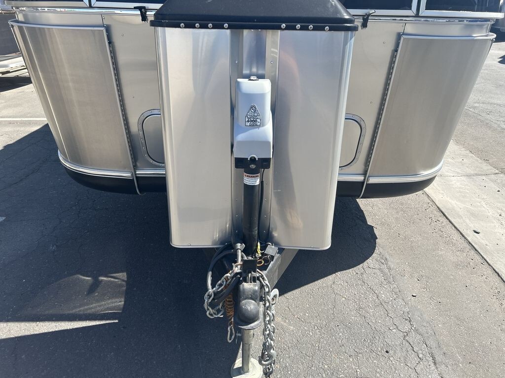 2020 Airstream 33FBQ Classic