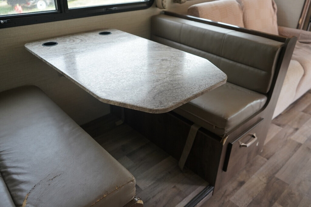 2020 White Jayco Greyhawk Motorized Class C