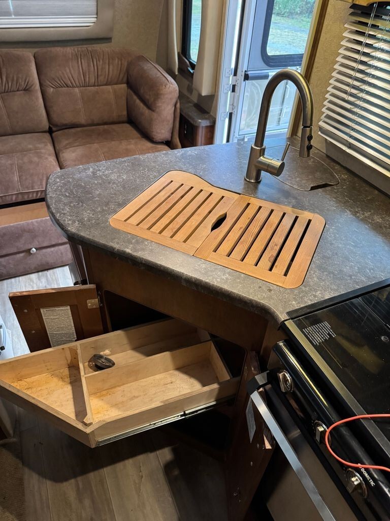 2020 Lance Travel Trailer Travel Trailer