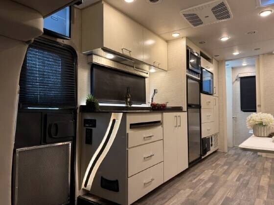 2020 Tiffin Motorhomes Wayfarer Motorized Class C