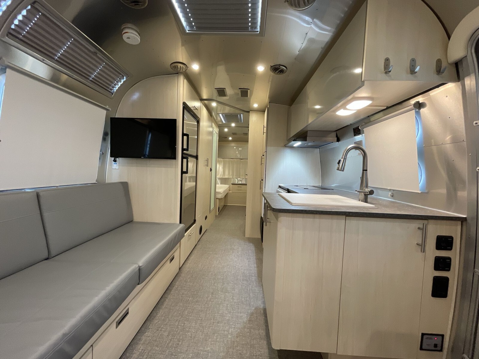 2021 Airstream Flying Cloud
