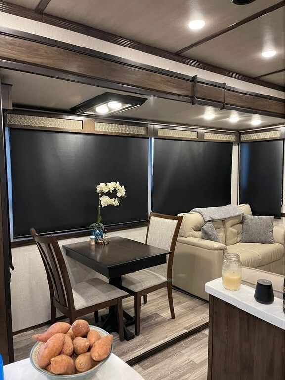 2021 Dutchmen Yukon Fifth Wheel