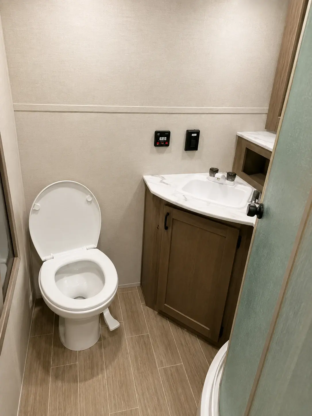 2021 Venture Sonic Travel Trailer