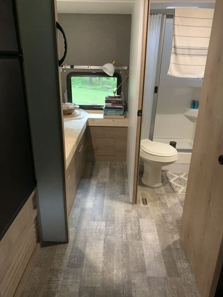 2021 Winnebago Minnie Travel Trailer