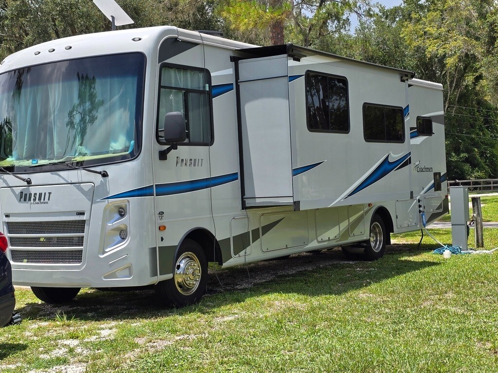 2022 Coachmen Pursuit Motorized Class A