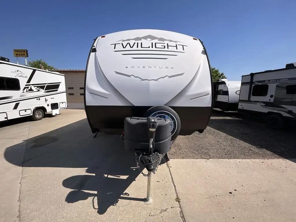 2022 Cruiser RV Twilight Signature