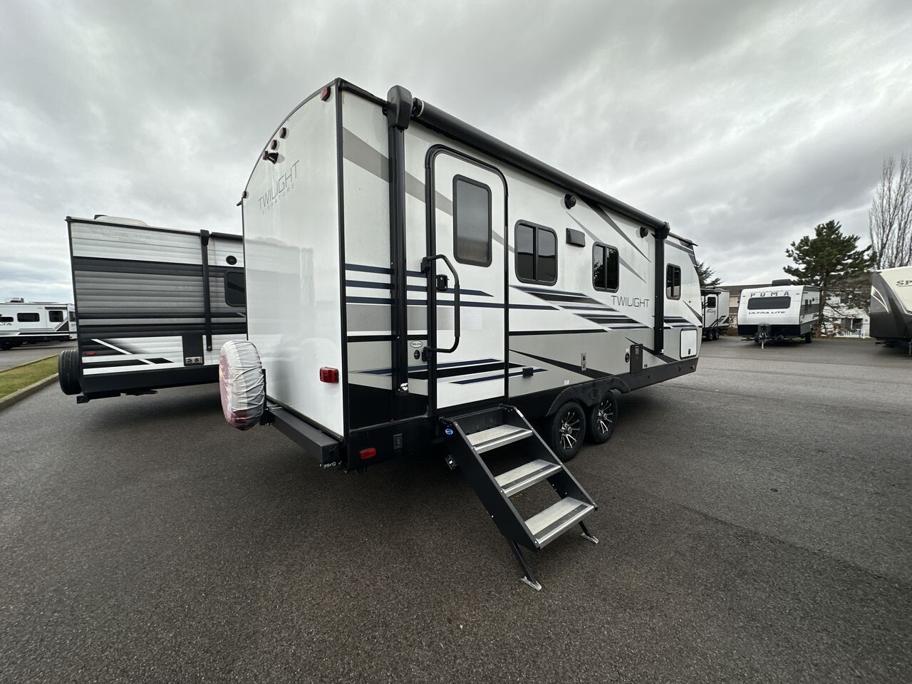 2022 Cruiser RV Twilight Signature