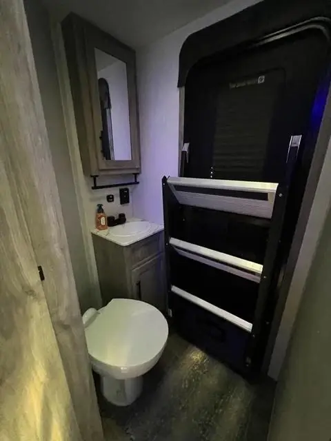 2022 Forest River Cherokee Alpha Wolf Travel Trailer