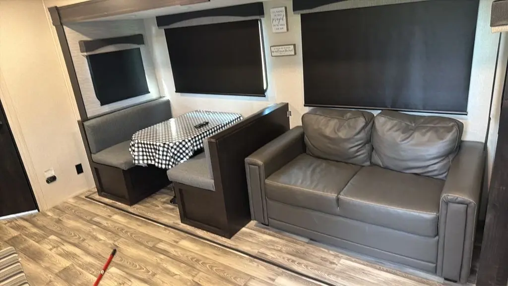 2022 Starcraft Super Lite Travel Trailer