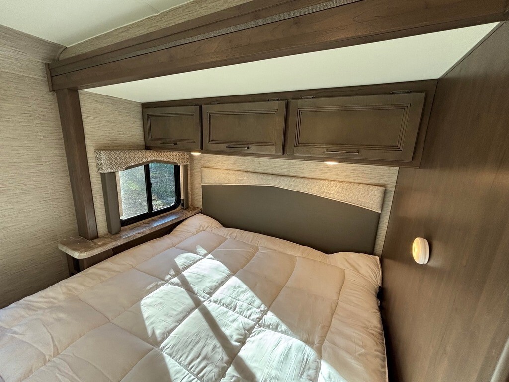 2022 Thor Motor Coach Chateau Motorized Class C