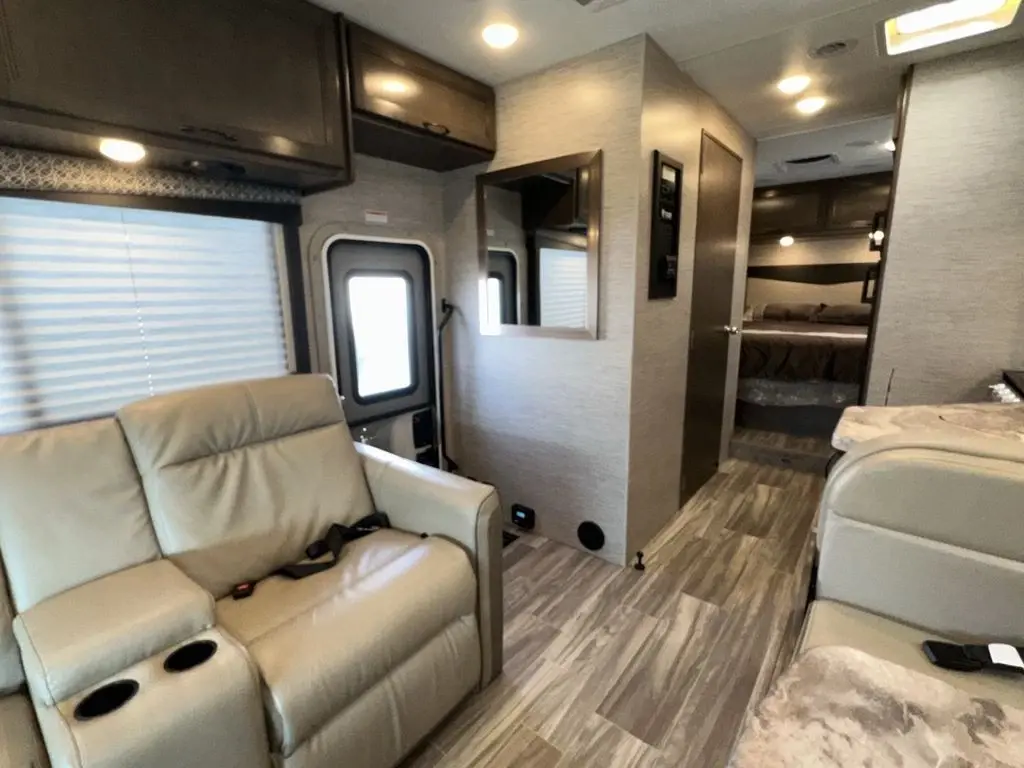 2022 Thor Motor Coach Four Winds