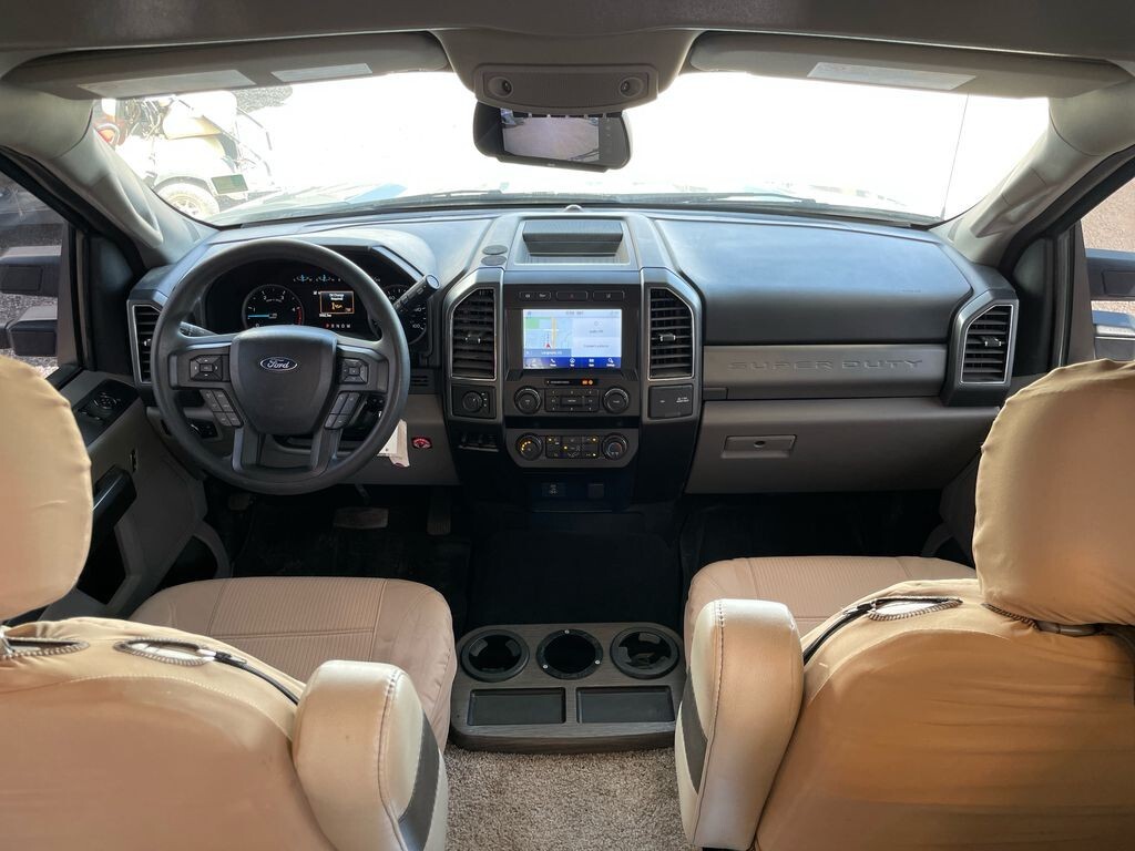 2022 Thor Motor Coach Magnitude