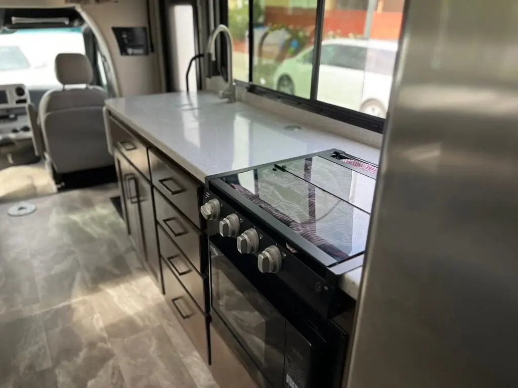 2022 Thor Motor Coach Quantum Sprinter Class C Motorhome