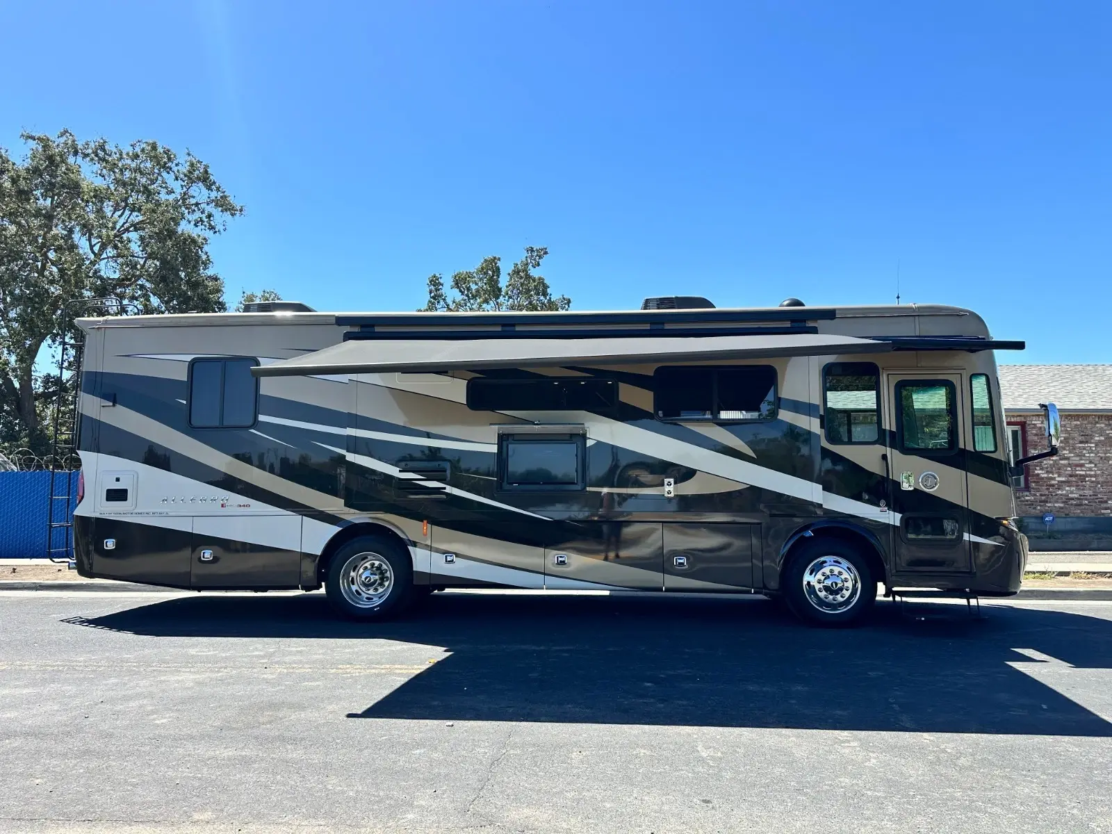 2022 Tiffin Allegro Red 340 33AL